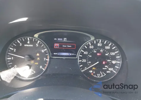 2018 Nissan Pathfinder Sl z USA, uszkodzony, nr VIN 5N1DR2MM2JC613717